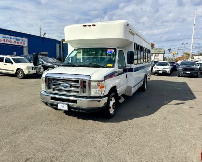 2012 Ford Econoline Commercial Cutaway E-450 Super Duty 158" DRW