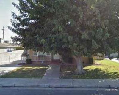 3 Bedroom 2BA 1508 ft Apartment For Rent in Bakersfield, CA