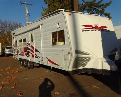 2007 Weekend Warrior 3000 Toy Hauler