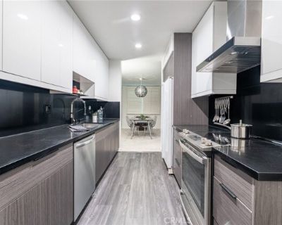 N Kings Rd Apt,west Hollywood, Condo For Rent