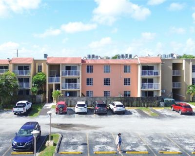 Geneva way. Live in the heart of Doral! This updated 2 Bedrooms offers stylish laminate wood flooring, spacious rooms, and unbeatable convenience just minutes from top schools, major highways, and shopping centers. perfectly situated in Doral s sought-after community, a bright and comfortable layout, and a highly desirable location near major expressways, A-rated schools, shopping plazas, parks...