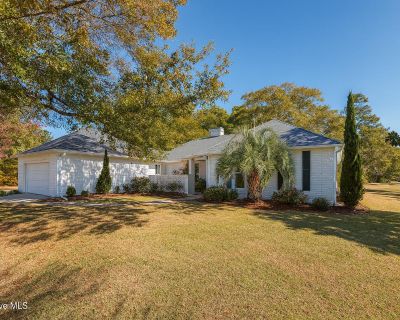 3 Bedroom 2BA 2648 ft Single Family House For Sale in Morehead City, NC