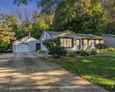 3 Bedroom 1BA 928 ft Single Family House For Sale in Vicksburg, MI