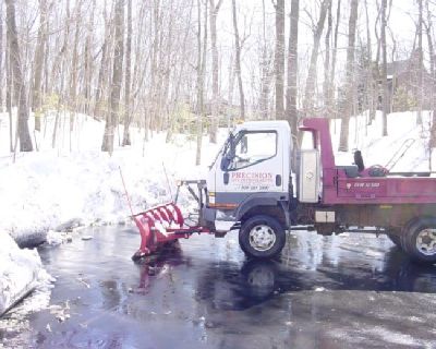 STATE LICENSED & FULLY INSURED NEW JERSEY SNOW PLOW COMPANY WITH OVER 30 YEARS EXPERIENCE FOR HIRE. (MIDDLESEX, MONMOUTH & SOMERSET NEW JERSEY COUNTIES ONLY)

Business / Commercial Rate $175.00 Per Hour with 4 Hour Minimum / OR Per Clearing

-----------------------------------------------------------

Homeowner Rate Average Home $125.00 & UP Per Service Call UP to 6 Inches of Snow. 

Pa...