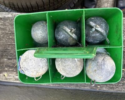 10LB Balls with case