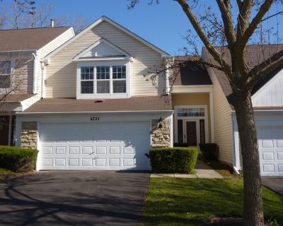 3 Bedroom 3BA 1601 ft Condo For Rent in Hoffman Estates, IL