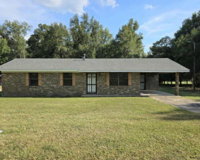 3 Bedroom 1BA 1118 ft Single Family Home For Sale in COLUMBIA, MS