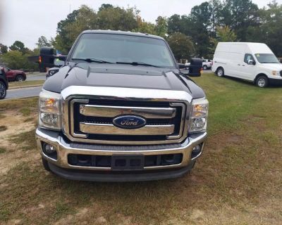 2015 Ford F250 Super Duty Crew Cab Lariat Pickup 4D 8 ft