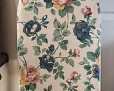 Vintage/antiques/estate sale