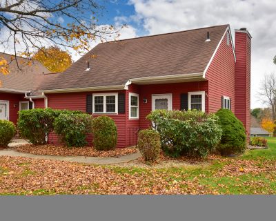 2 Bedroom 1BA 1008 ft Condo For Sale in Vernon, CT