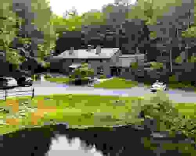 2 Bedroom 1BA 880 ft Condominium For Sale in HARTFORD, VT