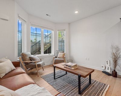 1 Bedroom 1BA 940 ft Pet-Friendly Apartment For Rent in Ankeny, IA