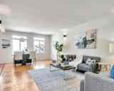 3 Bedroom 2BA 1300 ft² Apartment For Rent in San Francisco, CA 737 Monterey Boulevard