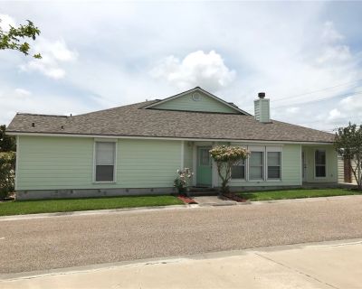 5642 Lipes Boulevard 13. Property for Rent in Corpus Christi, TX for $1,900 with 3 bedrooms and 2 full baths. This 1,489 square foot property was built in 2003 on a lot size of 0.12.. Beautiful Town home in a gated community High ceilings, hard flooring through out living area, carpet in bedrooms , double garage . Washer, dryer, refrigerator included. 3 Bedroom. 2 Bathroom. 1489 ft