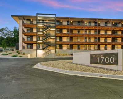 2 Bedroom 2BA 915 ft Condominium For Sale in MANHATTAN, KS