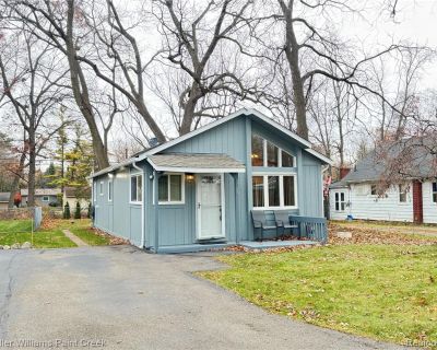 2 Bedroom 1BA 796 ft Single Family House For Sale in West Bloomfield, MI
