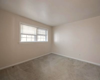 $960 per month room to rent in Georgetown Green