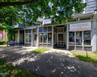 5022 ft Commercial Property For Sale in Salem, NY
