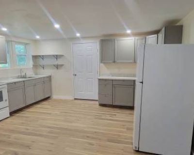 2 Bedroom 1BA 1100 ft Pet-Friendly Apartment For Rent in Old Town, ME