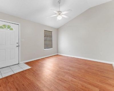 2 Bedroom 1BA 30473 ft House For Rent in Freeport, FL