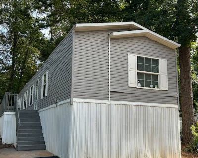 3 Bedroom 2BA 1216 ft Pet-Friendly Mobile Home For Rent in Buford, GA