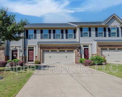 3 Bedroom 2.5BA 1800 ft Apartment For Rent in Greer, SC