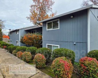 2 Bedroom 1BA 738 ft Apartment For Rent in Tigard, OR