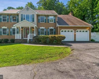 5 Bedroom 3BA 4256 ft Apartment For Rent in Herald Harbor, MD