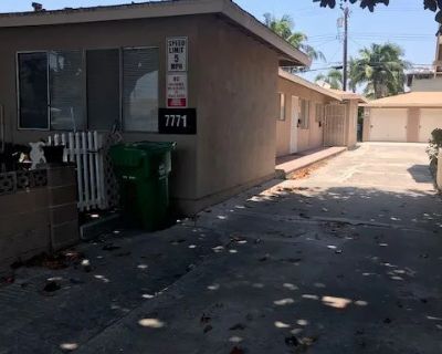 1 Bedroom 1BA 650 ft Condo For Rent in Westminster, CA
