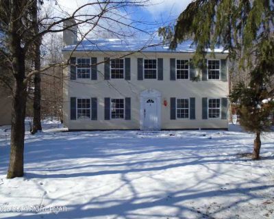 4 Bedroom 2.5BA 1728 ft Apartment For Rent in Monroe County, PA