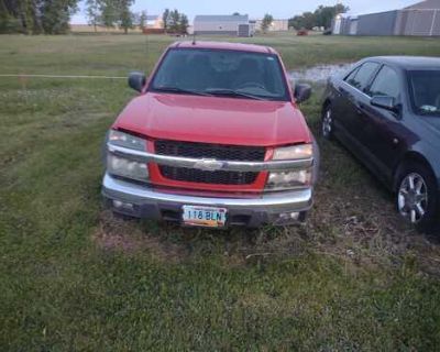 2008 Chevy Colorado Crew cab. Needs head gasket or maybe whole engine. 127000 mile
