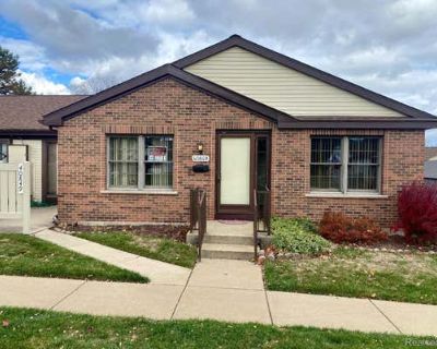 2 Bedroom 1BA 923 ft Condominium For Sale in PLYMOUTH, MI
