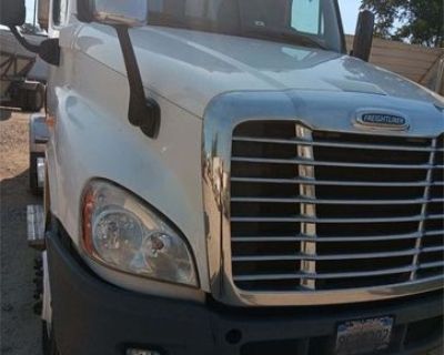 2013 Freightliner Cascadia 125