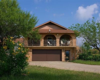 Madison Ave, Zapata, Home For Sale