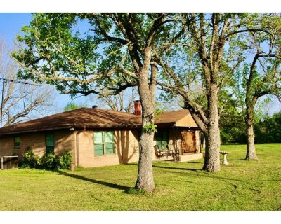 2 Bedroom 1BA 1692 ft² Residential For Sale in Richards, TX