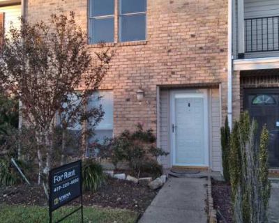2 Bedroom 2.5BA 1300 ft Apartment For Rent in Beaumont, TX