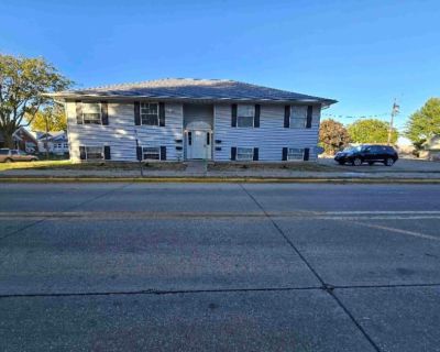 2 Bedroom 1BA Condo For Rent in Silvis, IL