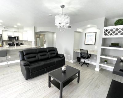 Live in Luxury - Fully Furnished 1-Bed Condo near Universal Studios!