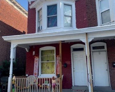 3 Bedroom 1BA 1176 ft Single Family House For Sale in Harrisburg, PA