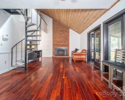 2 Bedroom 1BA 852 ft Condo For Sale in Hickory, NC