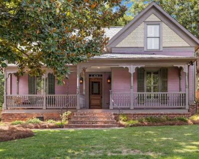 4 Bedroom 3.5BA 3640 ft Pet-Friendly Apartment For Rent in Buford, GA