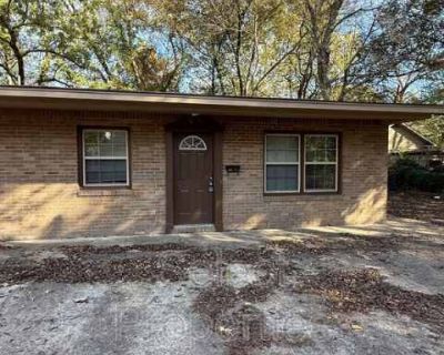 819 Matthews. image_url. Air conditioning Range Oven Refrigerator Unit Amenities air conditioning oven range refrigerator. 2 Bedroom. 1 Bathroom. 600 ft