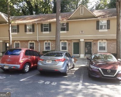 3 Bedroom 2BA 1434 ft Apartment For Rent in Sandy Springs, GA