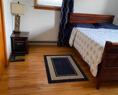 Private room with shared bathroom in a House, Scranton, PA 18508