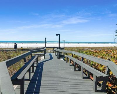 2 Bedroom 2BA 1280 ft Property For Rent in Sarasota, FL