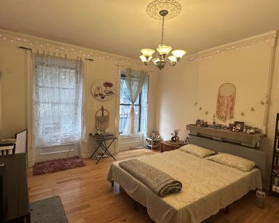 Furnished Room for Rent in 1 Bedroom 1 BA Apartment in Midtown-West, New York
