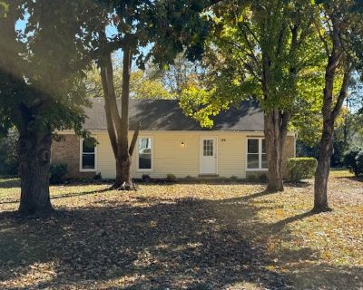 3 Bedroom 1BA 1150 ft Apartment For Rent in Franklin, TN