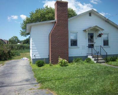 2 Bedroom 1BA 800 ft Apartment For Rent in Groton, CT