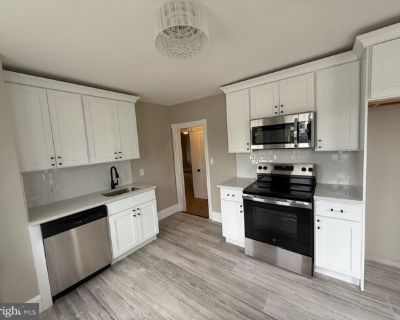 N Broad St Apt B, Woodbury, Home For Rent
