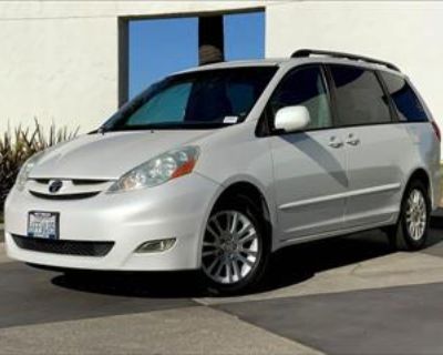 2008 Toyota Sienna XLE